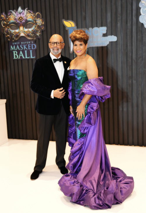 Dr. Michael Lomax, Justine Boyd